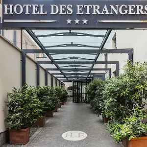 Des Etrangers 3*, Milão Itália